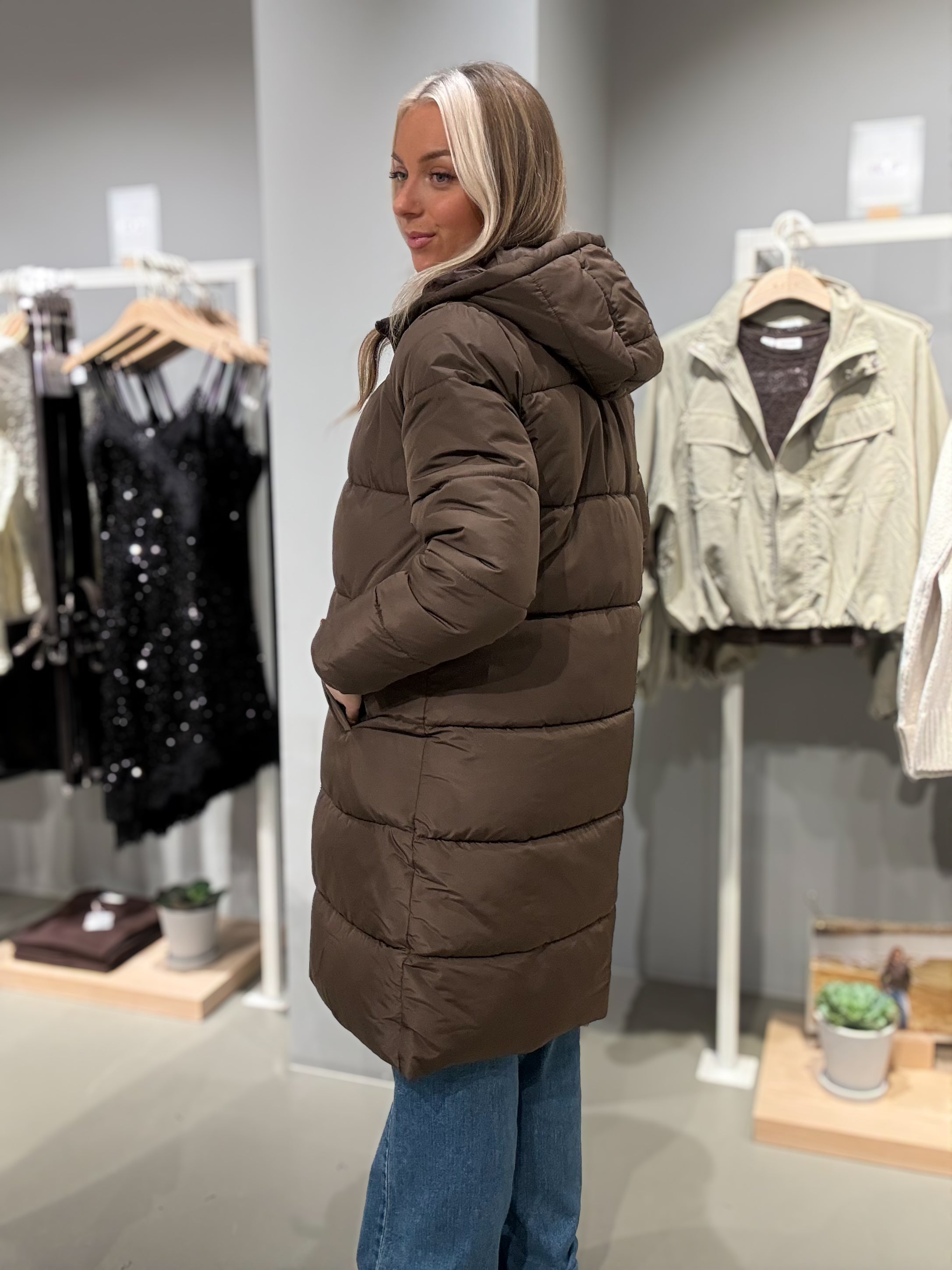 PCBEE Puffer Jacket - Hot Fudge